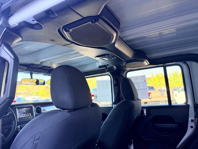 Used 2022 Jeep Gladiator Sport image 36