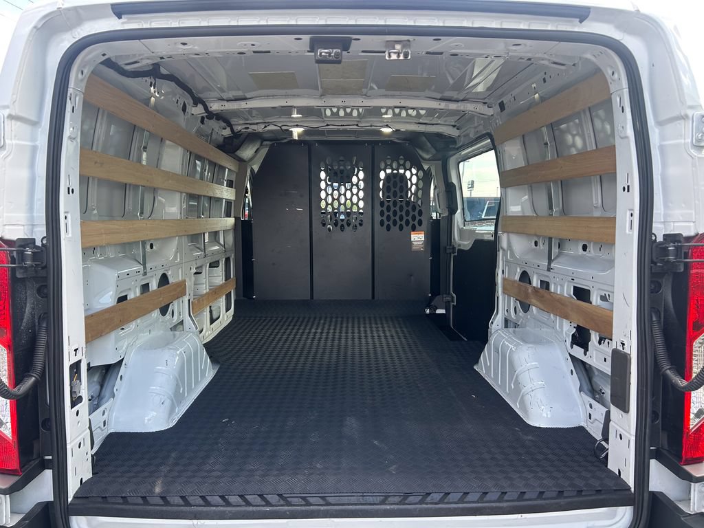 Certified 2025 Ford Transit 250 Low Roof w/ Exterior Upgrade Package RWD image 15
