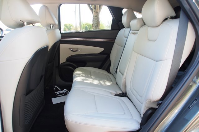 Used 2023 Hyundai Tucson SEL w/ Convenience Package image 18