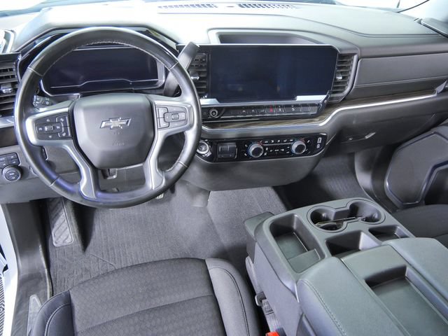 Used 2024 Chevrolet Silverado 1500 RST AWD/4WD image 3