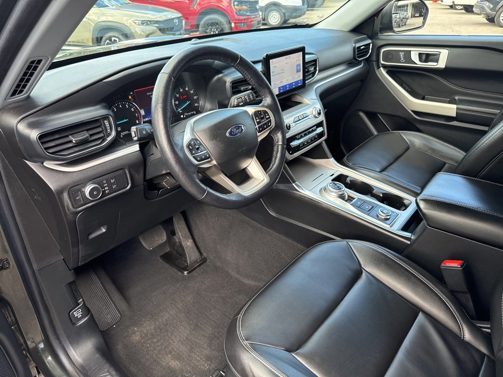 Certified 2022 Ford Explorer XLT w/ Equipment Group 202A image 19