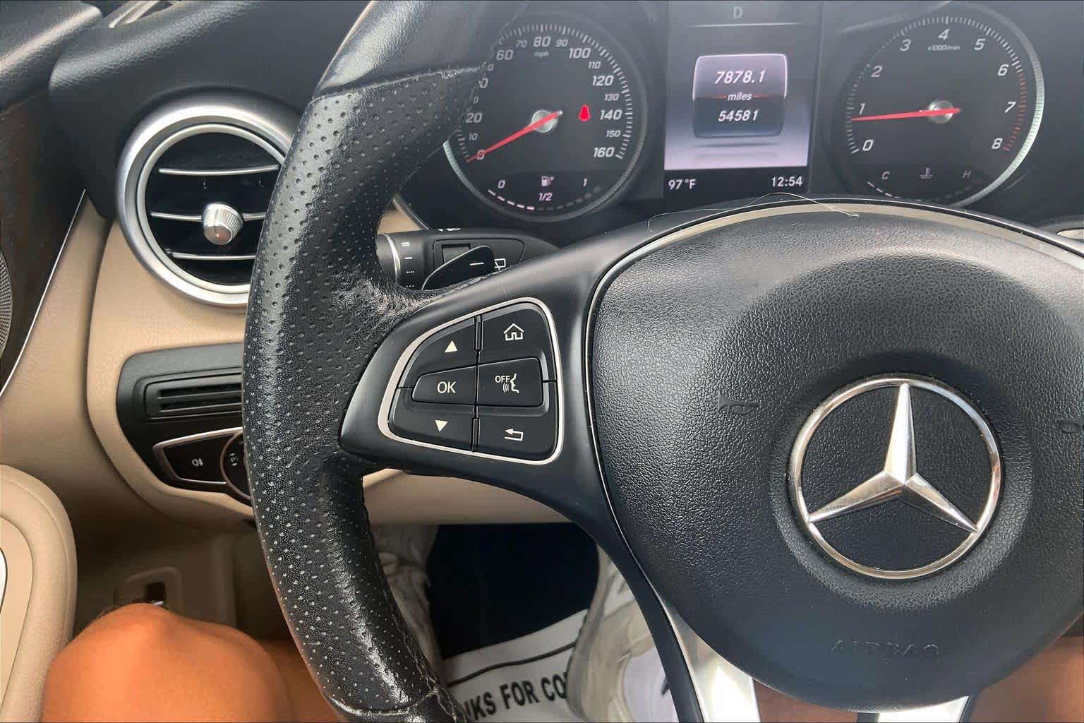 Used 2019 Mercedes-Benz GLC 300 4MATIC image 23