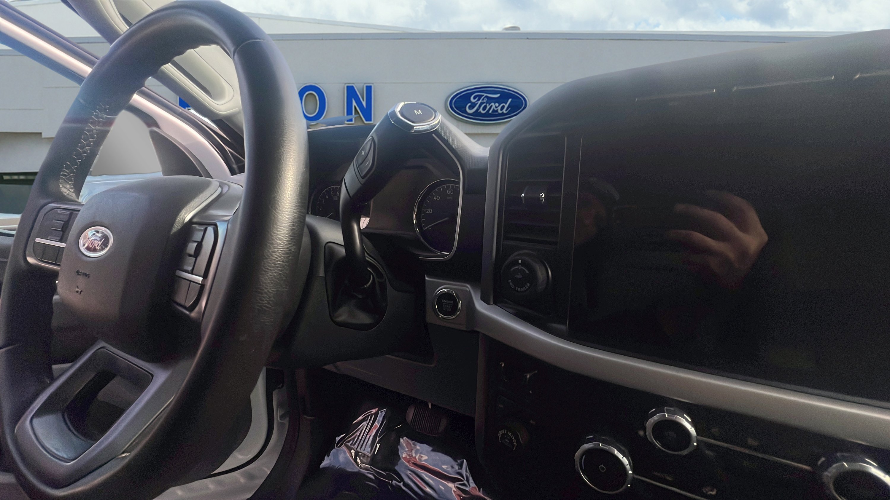 Certified 2023 Ford F150 XLT w/ Equipment Group 302A High image 11