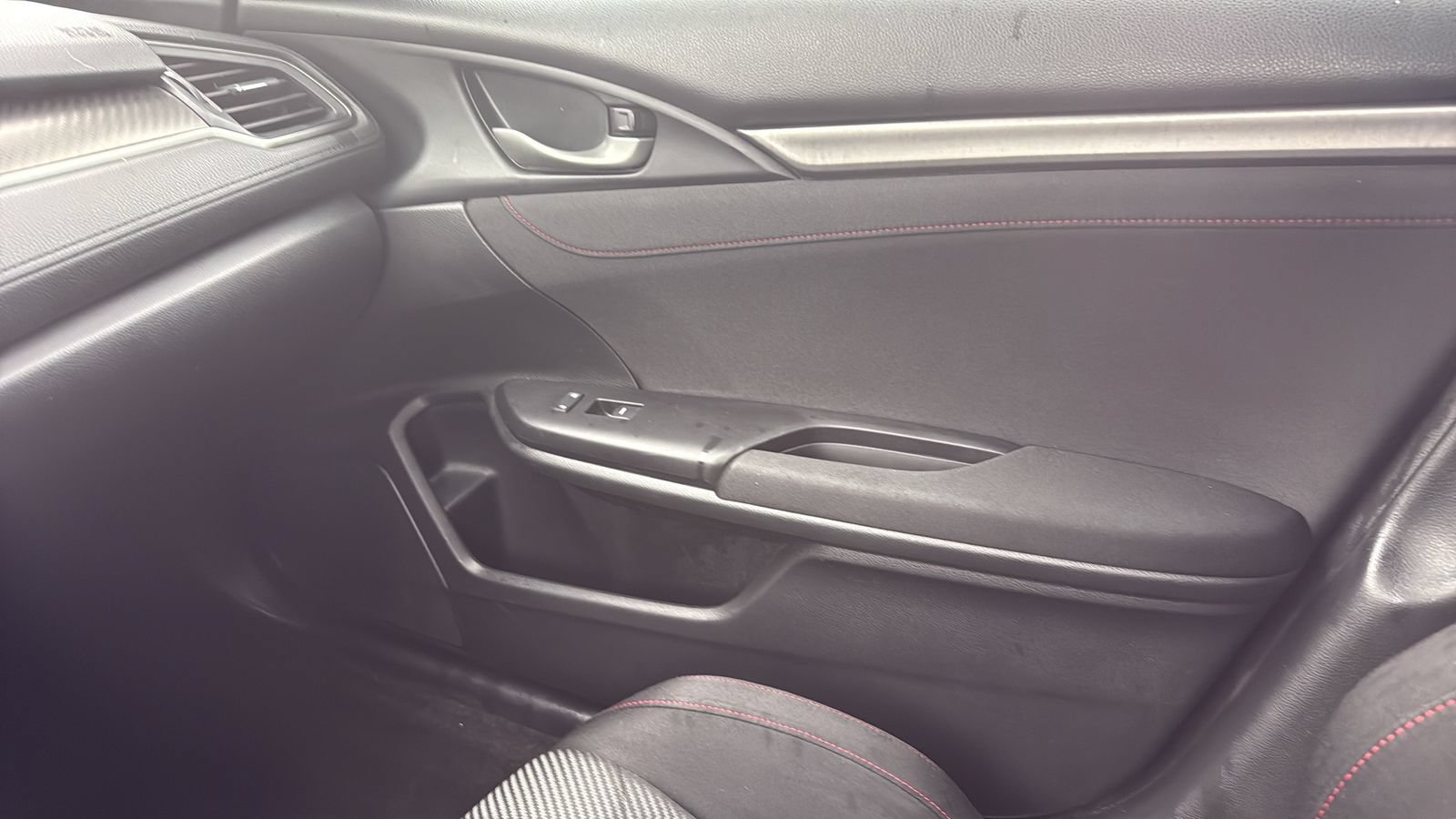 Used 2018 Honda Civic Si image 24