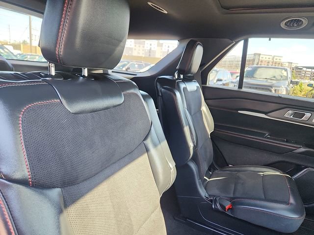 Certified 2025 Ford Explorer ST AWD/4WD image 30