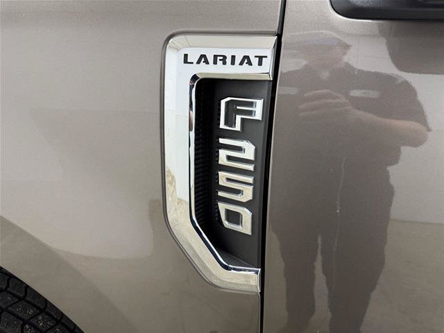 Certified 2019 Ford F250 Lariat w/ Chrome Package AWD/4WD image 32