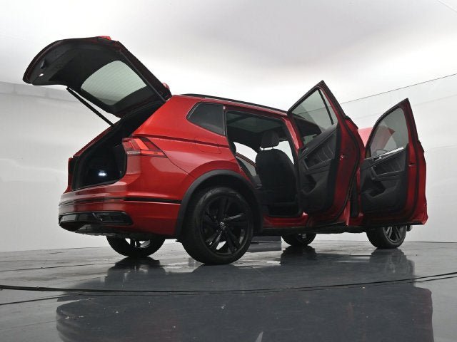 Used 2024 Volkswagen Tiguan SE R-Line FWD image 52
