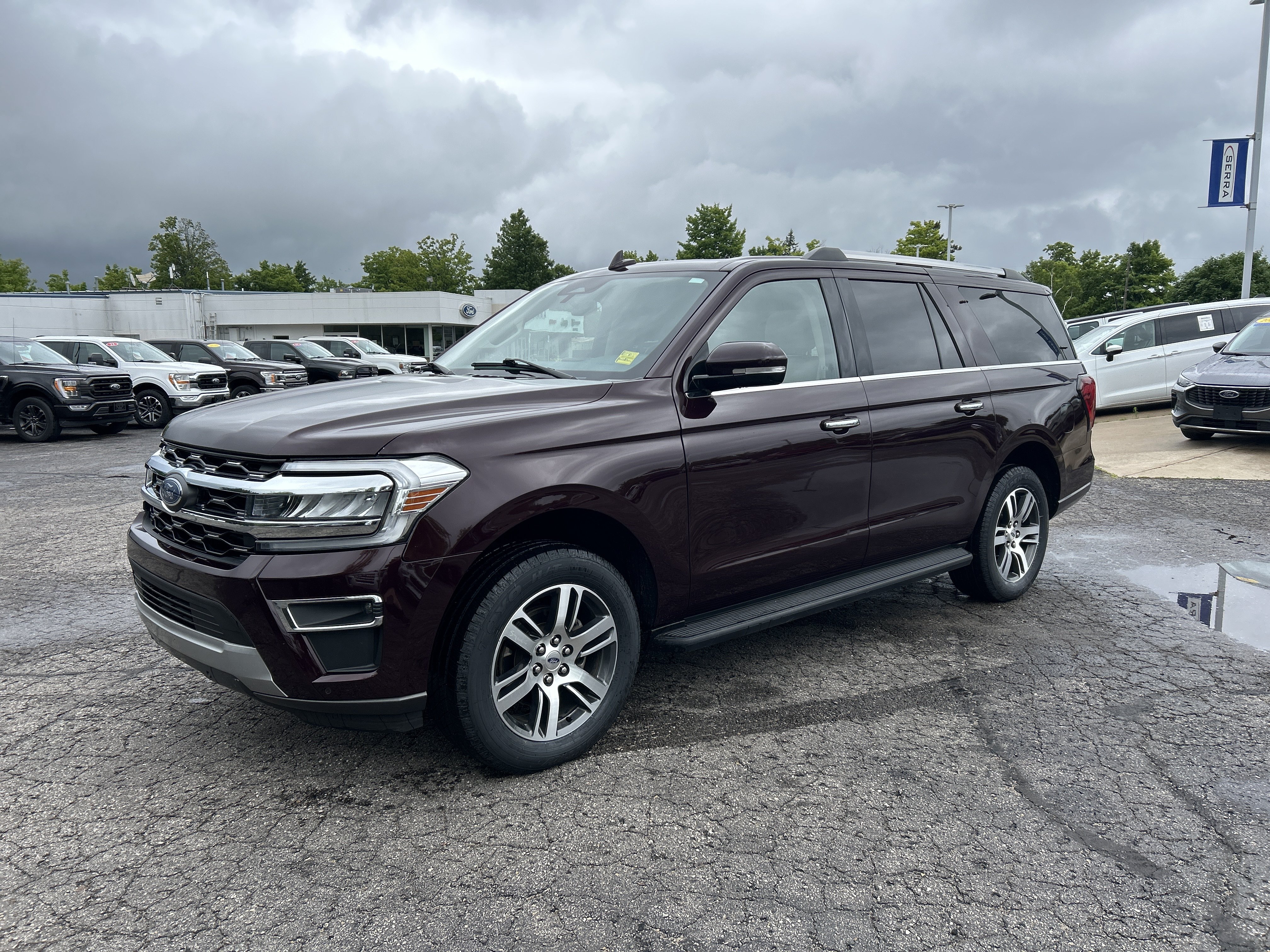 Certified 2024 Ford Expedition Max Limited AWD/4WD image 8