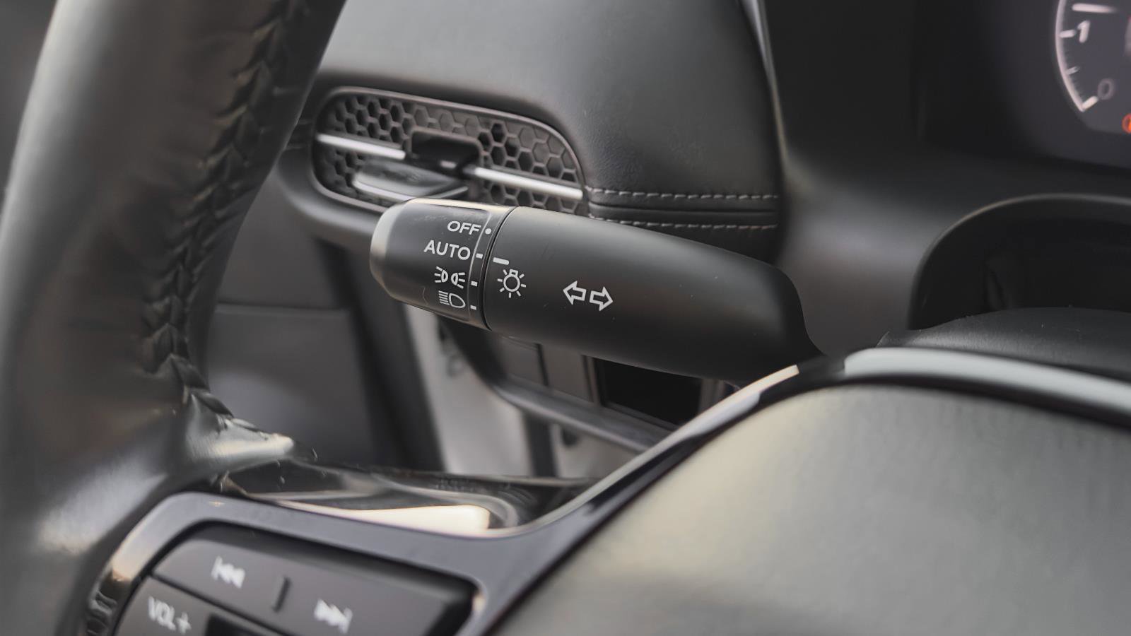 Used 2024 Honda HR-V EX-L image 21