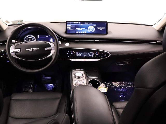 Used 2025 Genesis GV70 2.5T AWD/4WD image 36