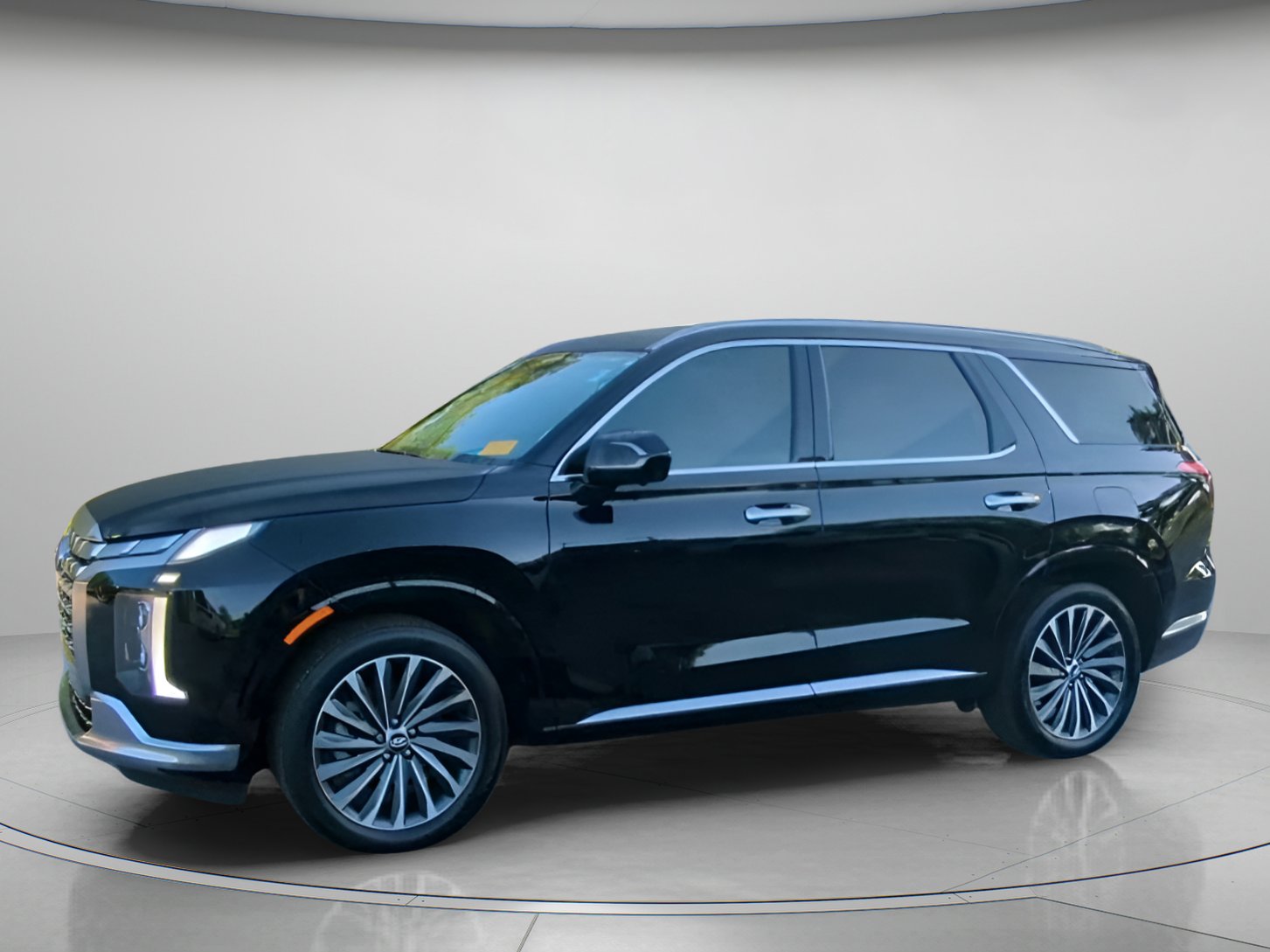 Used 2025 Hyundai Palisade Calligraphy FWD image 14