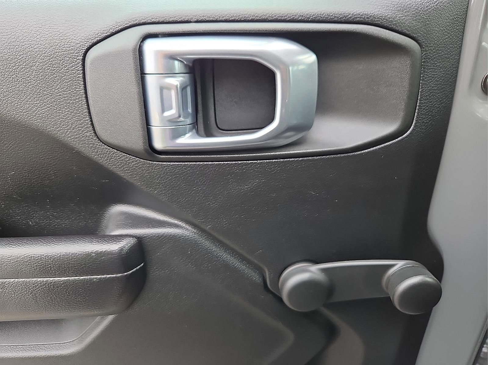 Used 2021 Jeep Wrangler Unlimited Sport AWD/4WD image 13