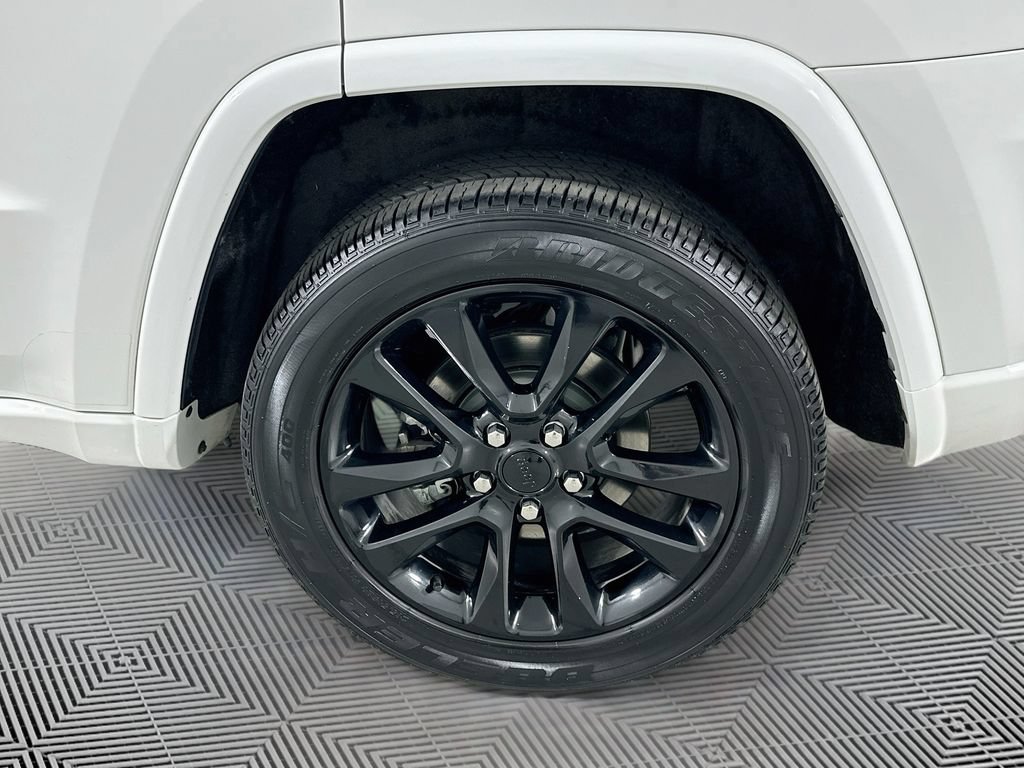 Used 2021 Jeep Grand Cherokee Laredo X AWD/4WD image 28