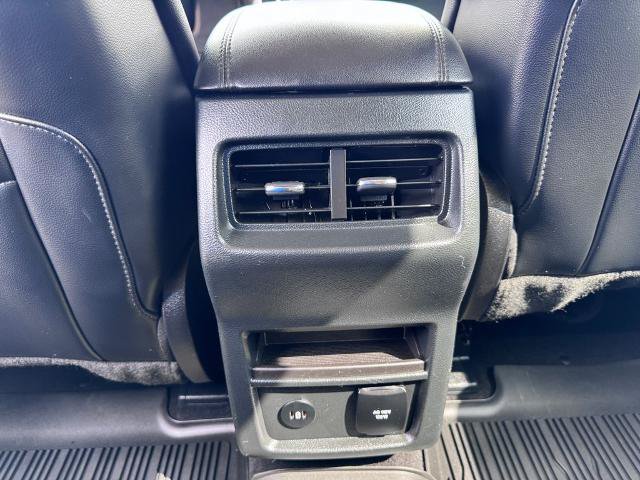 Certified 2024 Ford Edge SEL w/ Convenience Package AWD/4WD image 17
