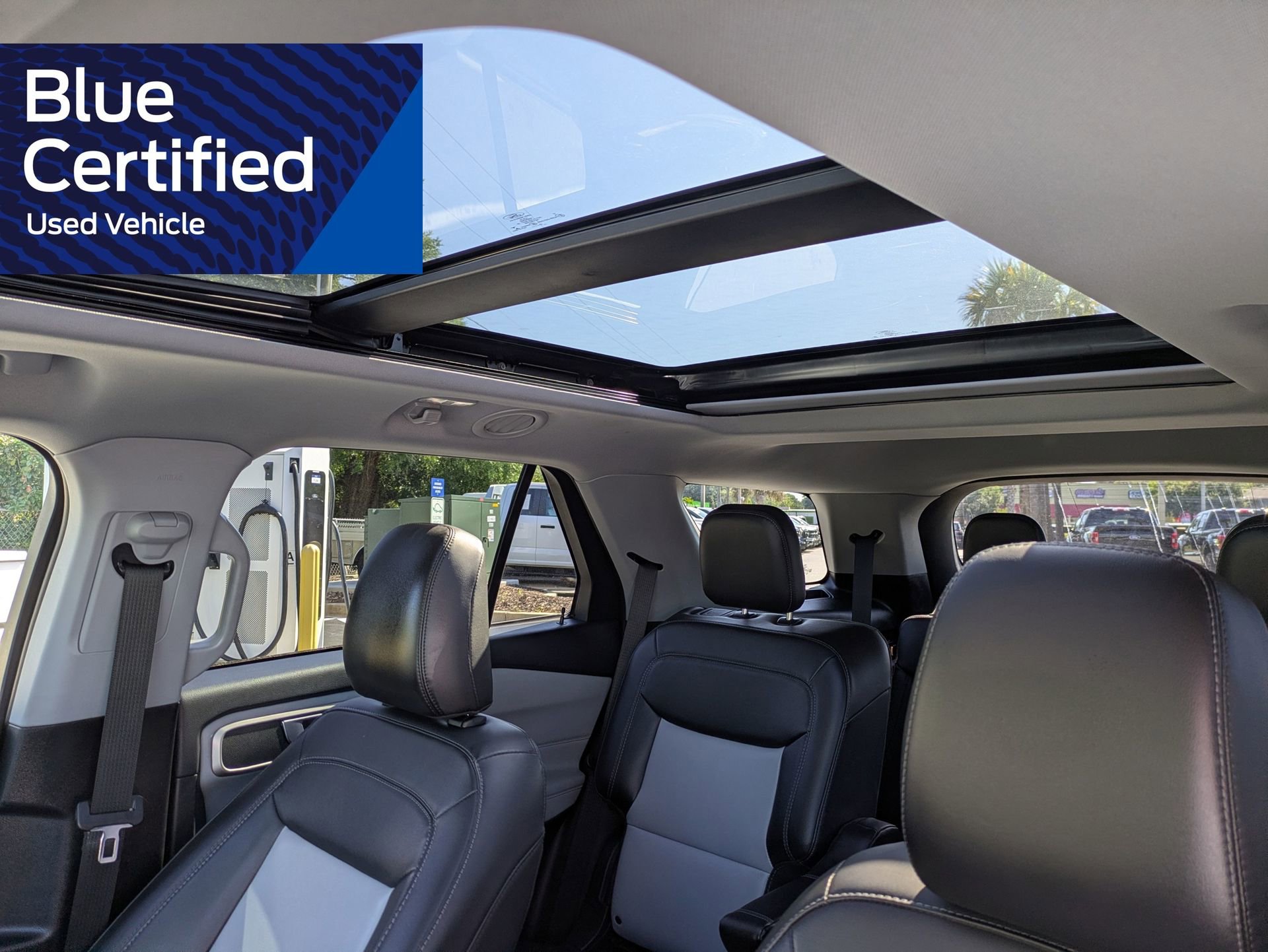Certified 2023 Ford Explorer XLT w/ Equipment Group 202A AWD/4WD image 28