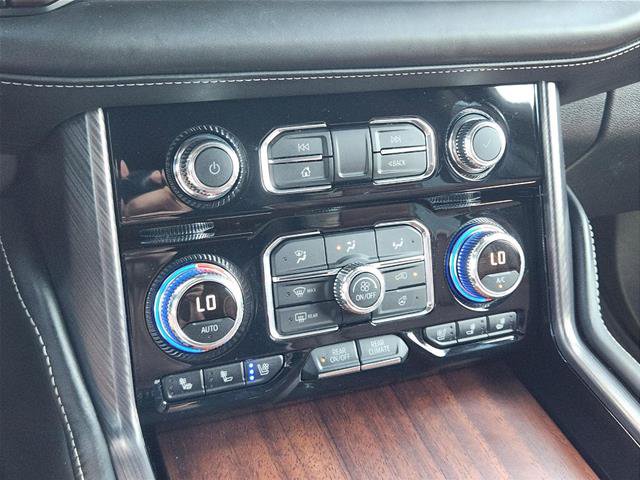 Used 2024 GMC Yukon XL Denali Ultimate AWD/4WD image 19