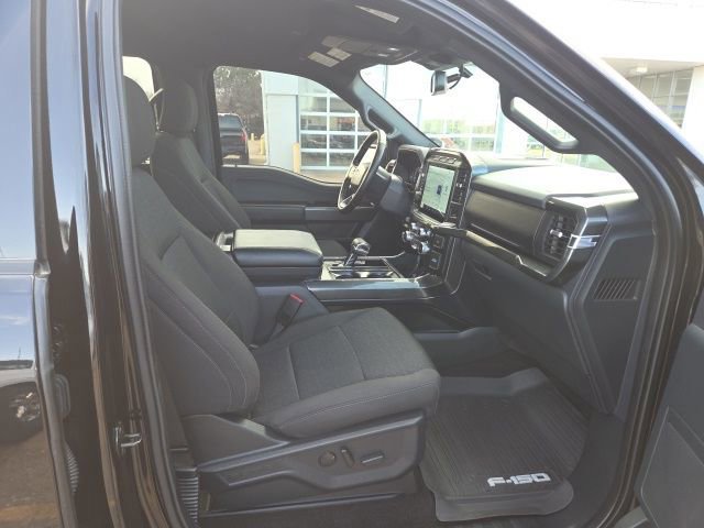 Certified 2022 Ford F150 XLT w/ Equipment Group 302A High image 36