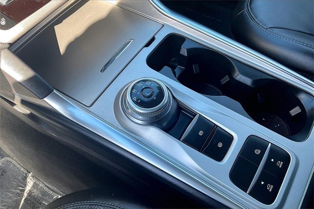 Certified 2022 Ford Explorer XLT w/ Equipment Group 202A image 15