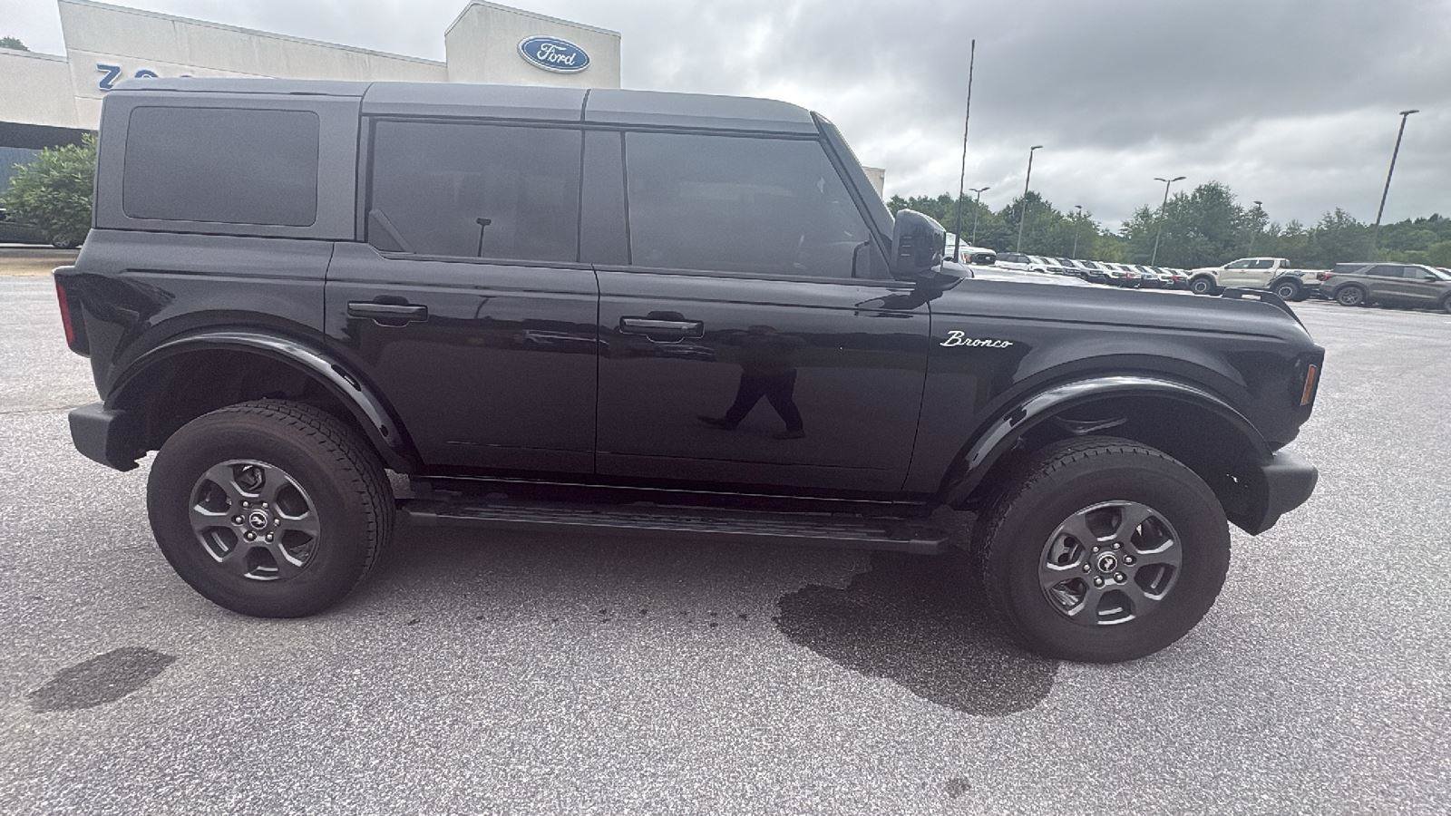 Certified 2024 Ford Bronco Outer Banks AWD/4WD image 3