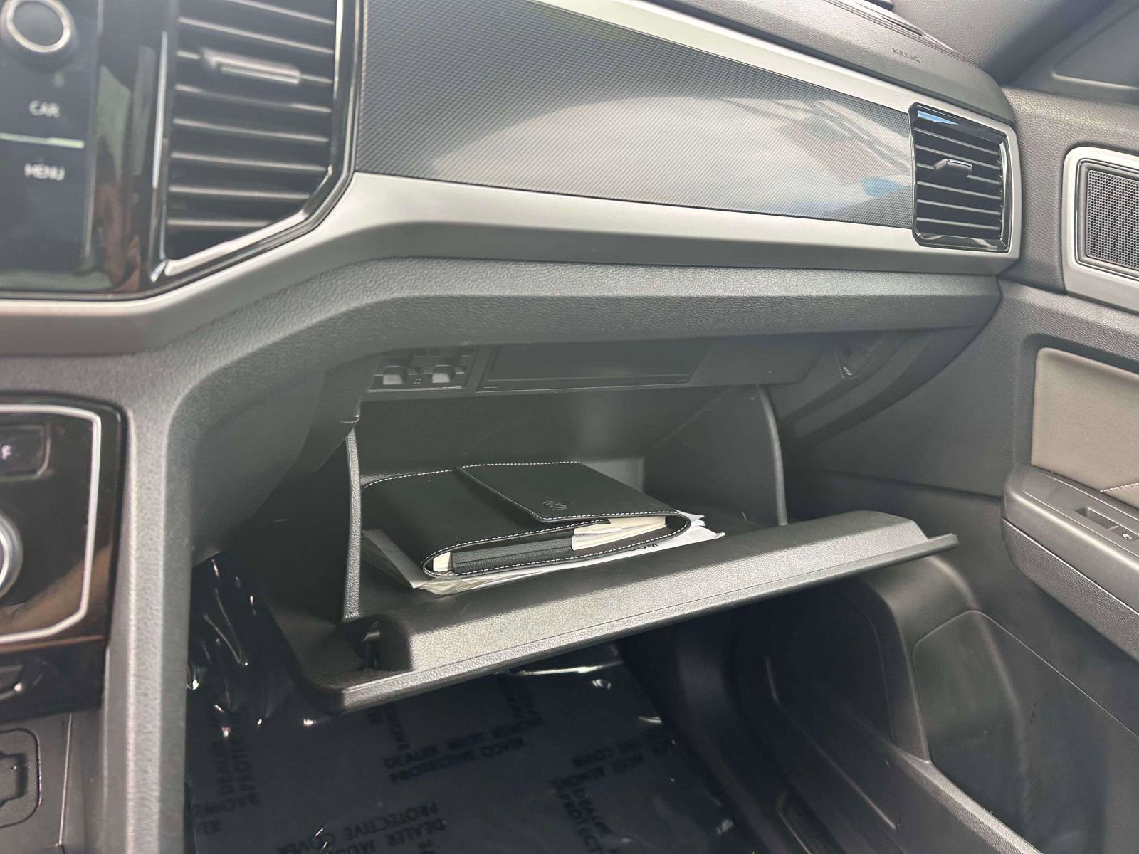 Used 2023 Volkswagen Atlas Cross Sport SEL R-Line image 35