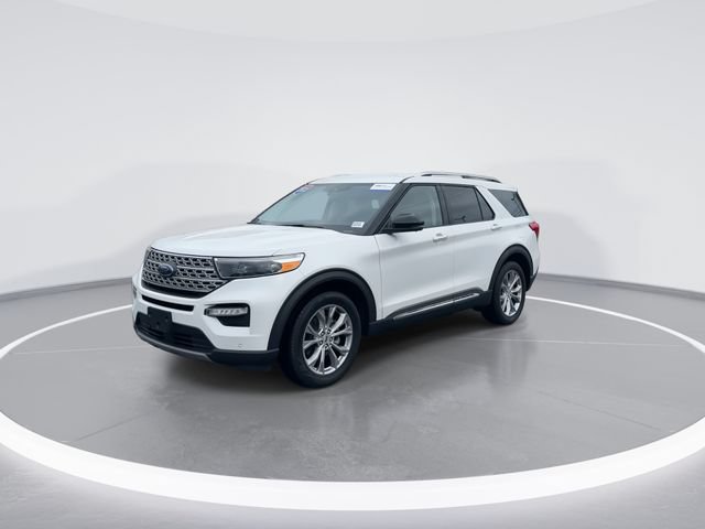 Certified 2022 Ford Explorer Limited w/ Equipment Group 301A RWD image 3
