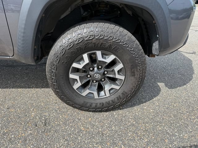 Used 2021 Toyota Tacoma TRD Off-Road AWD/4WD image 24