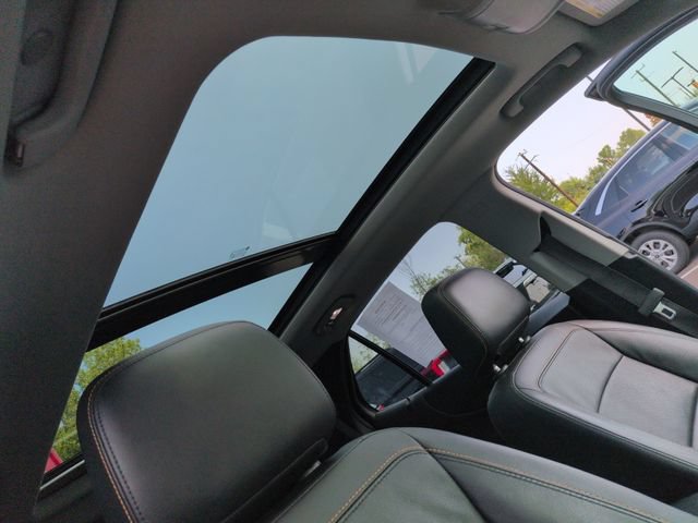 Used 2021 Chevrolet Equinox Premier AWD/4WD image 16