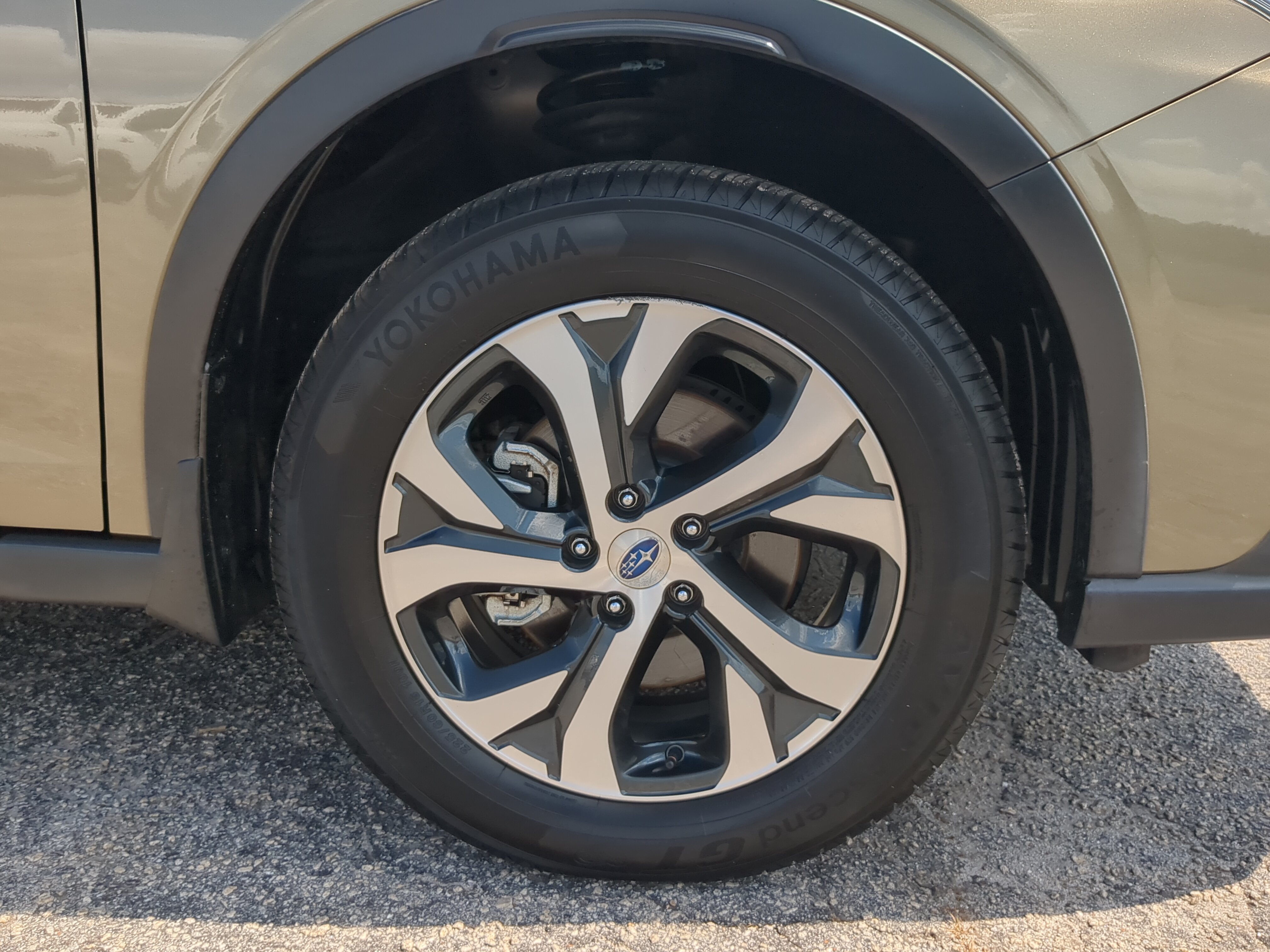 Used 2020 Subaru Outback Touring w/ Popular Package #2 AWD/4WD image 9