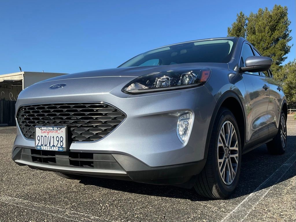 Certified 2022 Ford Escape SEL w/ Technology Package image 3