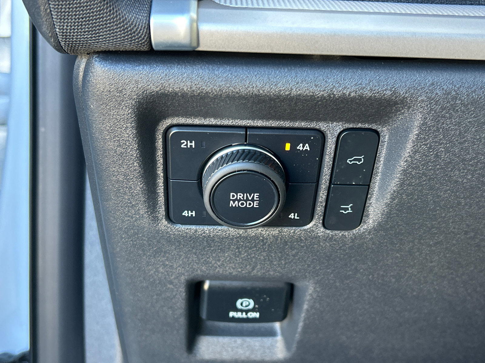 Certified 2025 Ford Expedition Active AWD/4WD image 21