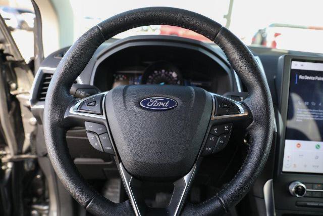 Certified 2022 Ford Edge Titanium image 35
