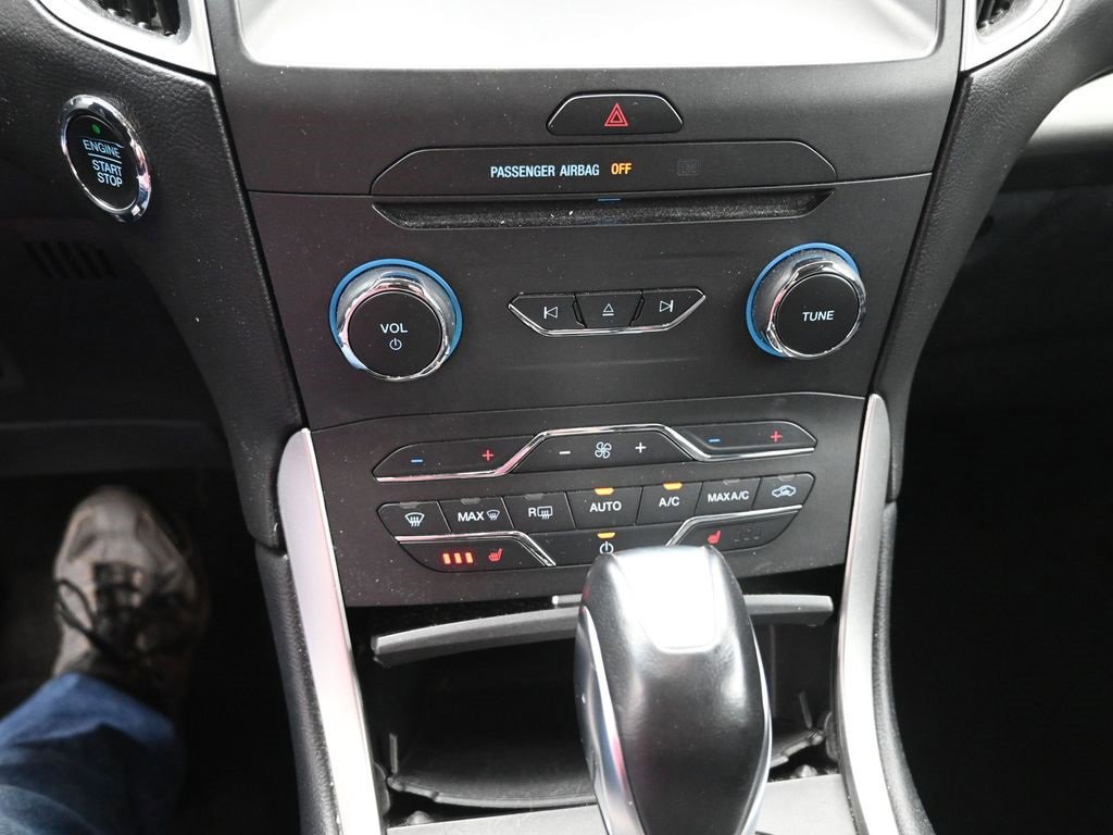 Certified 2017 Ford Edge SEL w/ Equipment Group 201A image 29