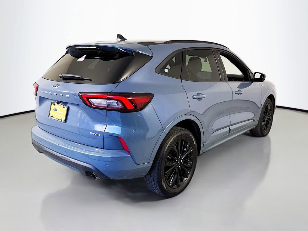 Certified 2023 Ford Escape ST-Line Elite image 5