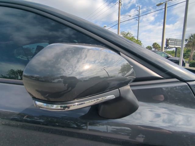 Used 2025 Toyota Camry SE w/ Multimedia Upgrade Package image 13