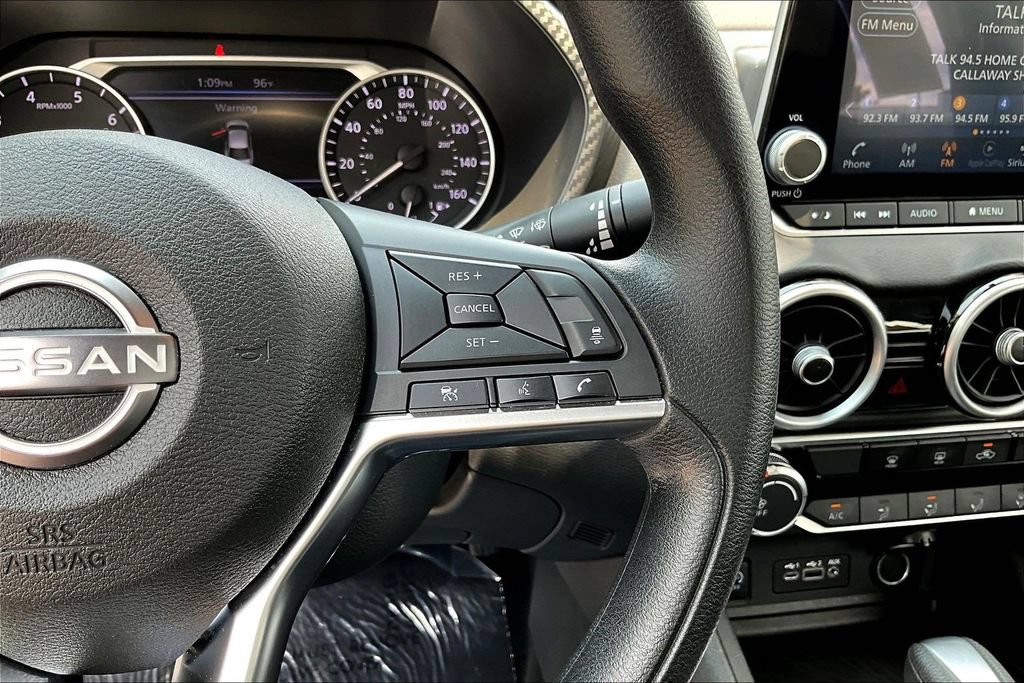 Used 2025 Nissan Sentra SV FWD image 14