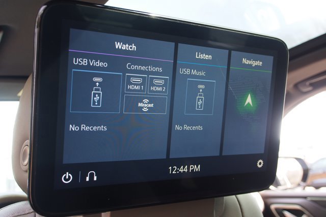 Used 2021 GMC Yukon SLT w/ SLT Luxury Plus Package image 24