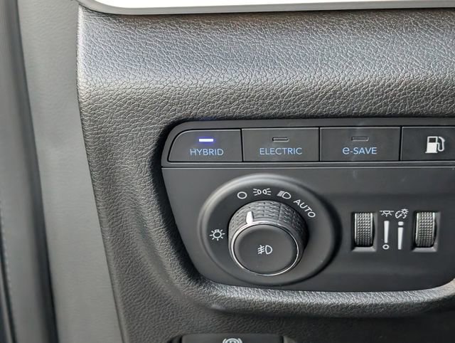 Used 2022 Jeep Grand Cherokee Limited 4xe image 26