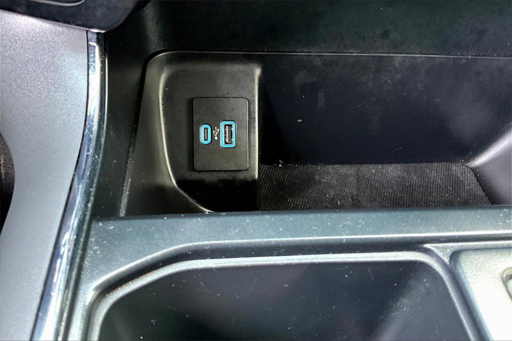 Certified 2022 Ford F150 XLT w/ Equipment Group 302A High image 26