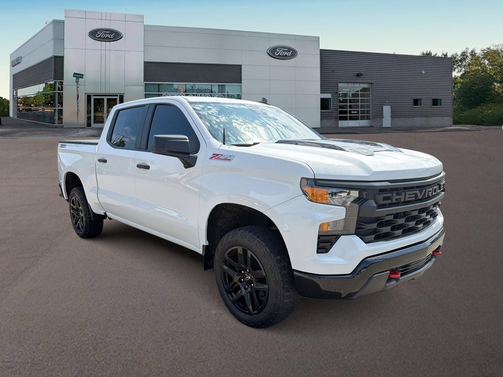 Used 2022 Chevrolet Silverado 1500 Custom Trail Boss AWD/4WD image 2