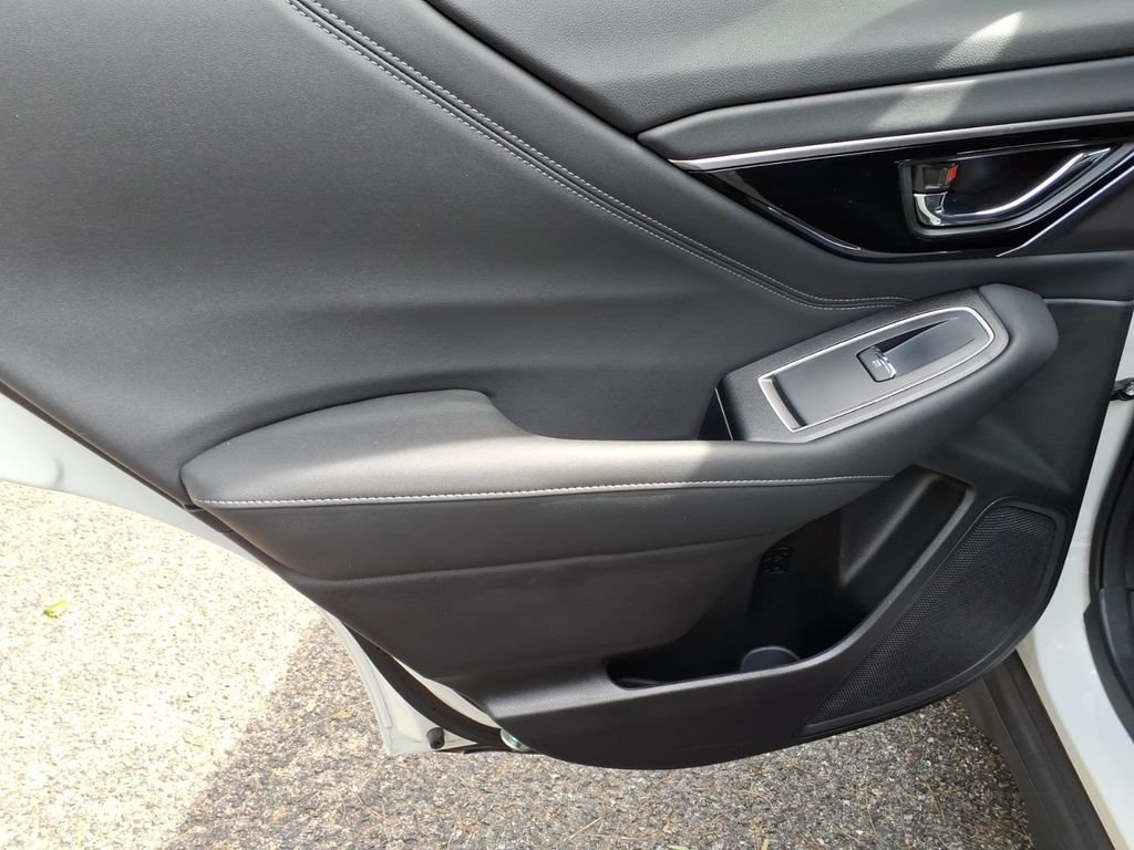 Used 2023 Subaru Outback Limited AWD/4WD image 15