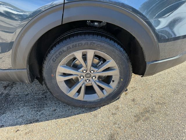 Certified 2022 Ford Explorer XLT w/ Equipment Group 202A image 22