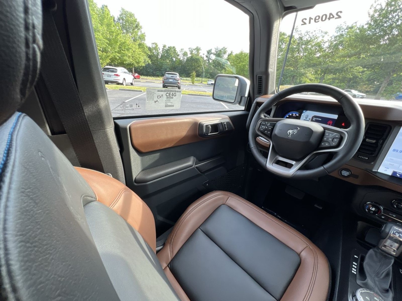 Certified 2024 Ford Bronco Outer Banks AWD/4WD image 19