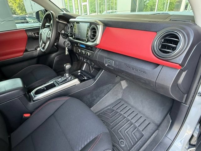 Used 2021 Toyota Tacoma SR5 RWD image 17