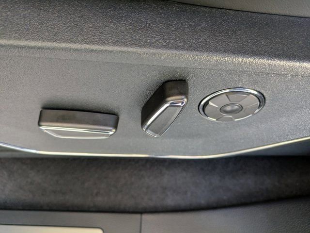 Certified 2025 Ford F150 Platinum image 23