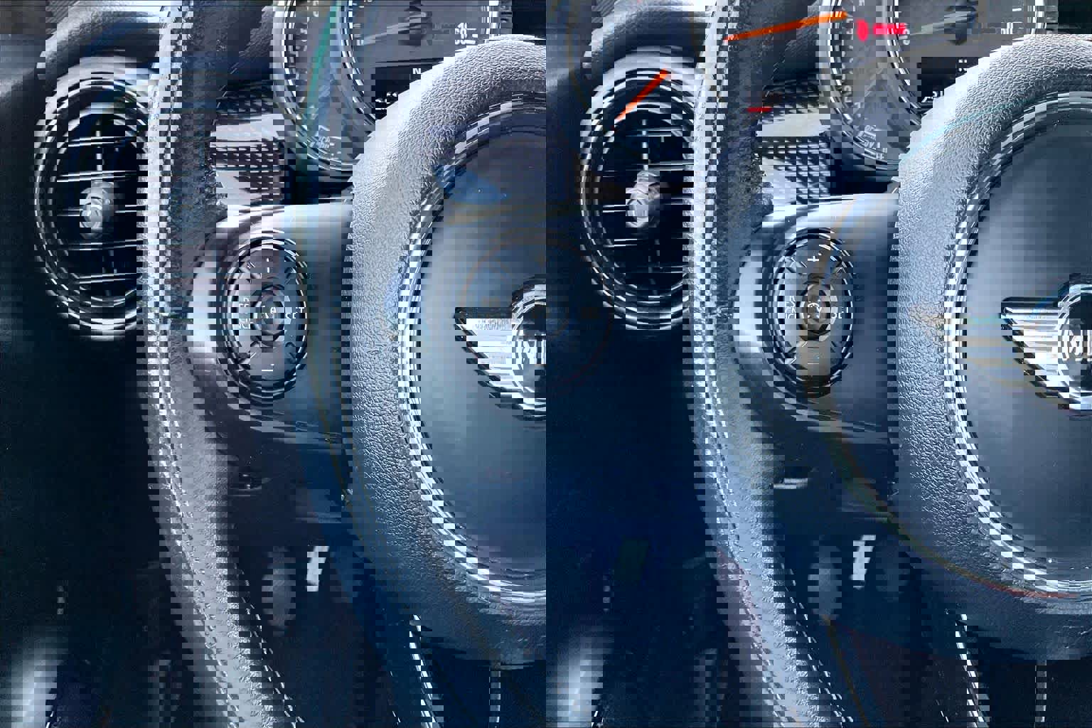 Used 2017 MINI Cooper S image 24