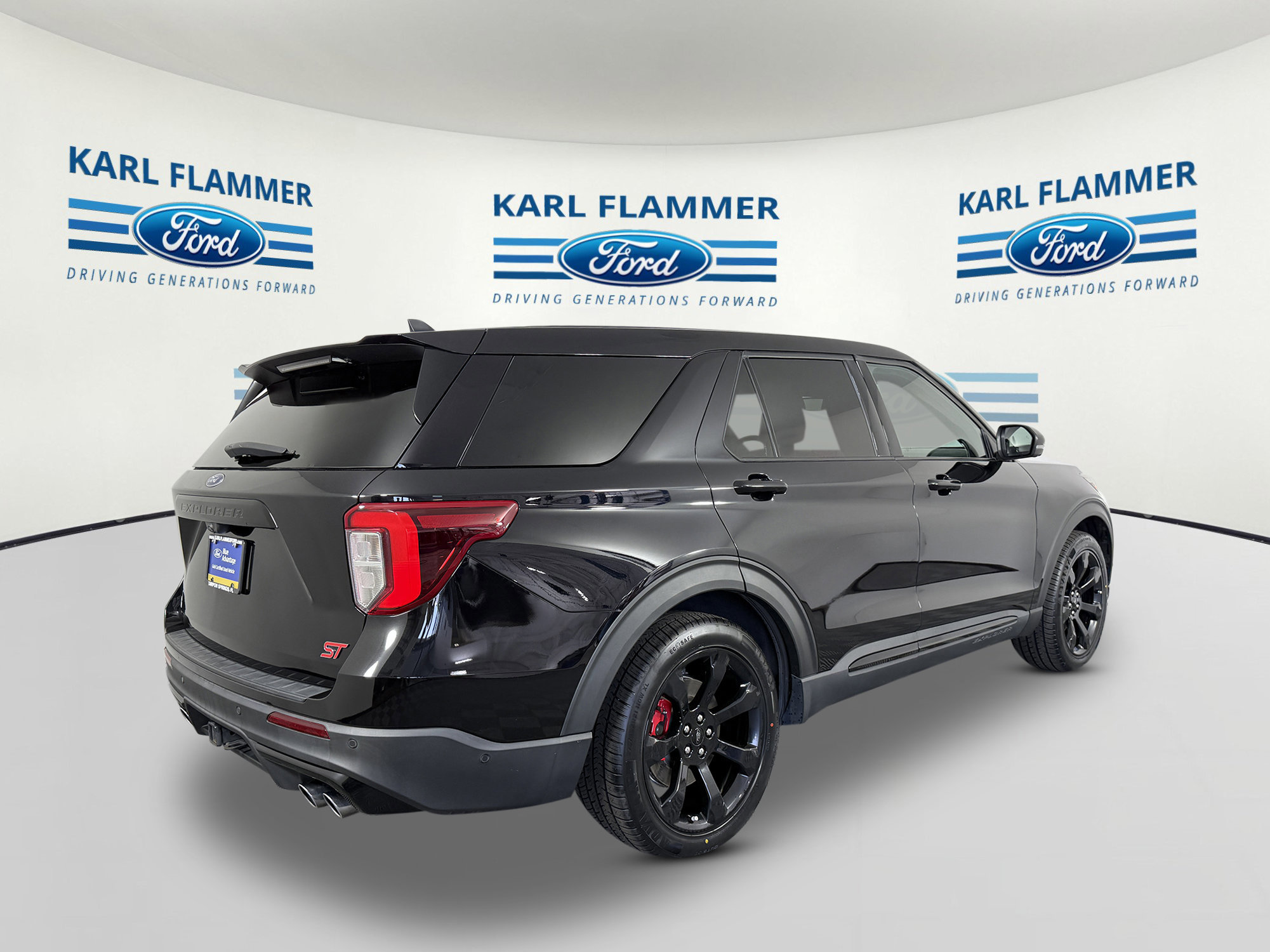 Certified 2022 Ford Explorer ST w/ Equipment Group 401A image 3