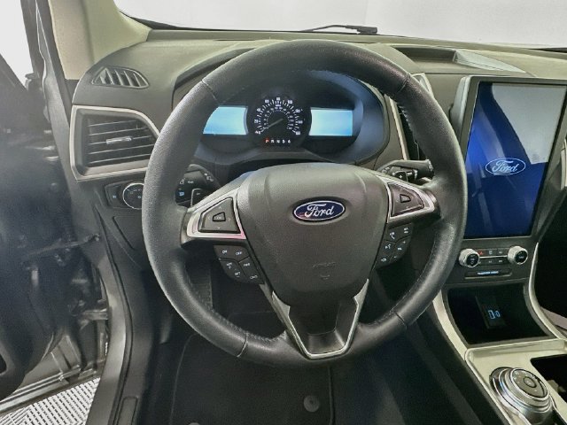 Certified 2024 Ford Edge SEL w/ Convenience Package AWD/4WD image 17