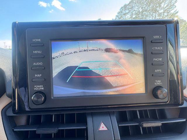 Used 2019 Toyota RAV4 XLE w/ Convenience Package FWD image 25