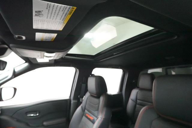 Used 2025 Nissan Frontier PRO-4X w/ Pro Premium Package AWD/4WD image 25