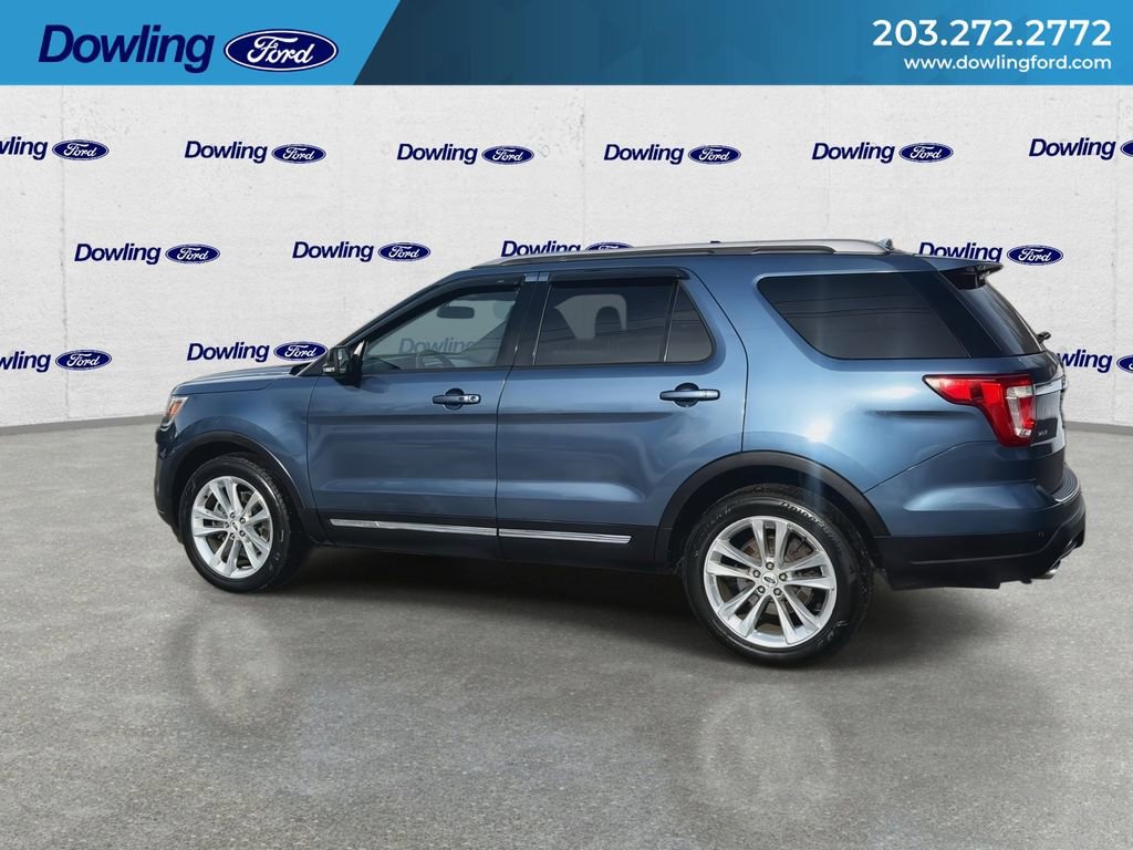 Certified 2018 Ford Explorer XLT w/ Equipment Group 202A image 9
